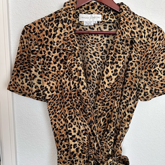 Maggy London Silk Wrap Dress size 10 - Picture 2 of 9